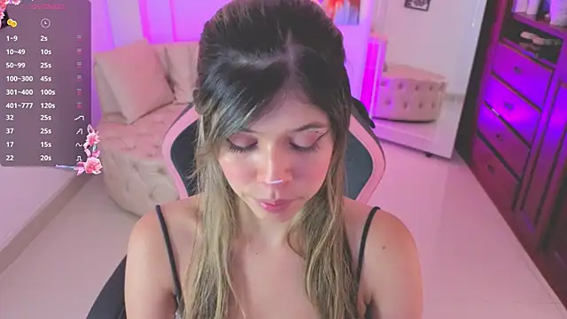 Snapshot of NATAASHA___ chatting on 10-24-25, 06:48 NATAASHA online show from 10-24-25, 06:48