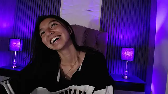 Snapshot of kendall_saenz chatting on 01-30-25, 10:30 kendall saenz online show from 01-30-25, 10:30