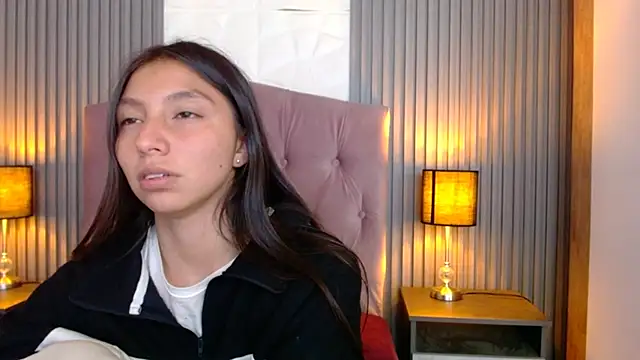Snapshot of kendall_saenz chatting on 03-06-25, 08:05 kendall saenz online show from 03-06-25, 08:05