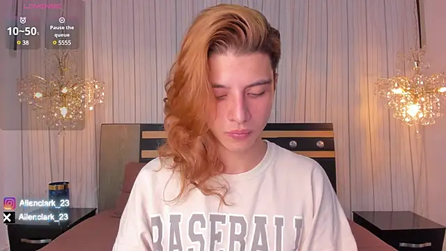 Snapshot of Allen_clark chatting on 01-24-25, 04:05 Allen clark online show from 01-24-25, 04:05