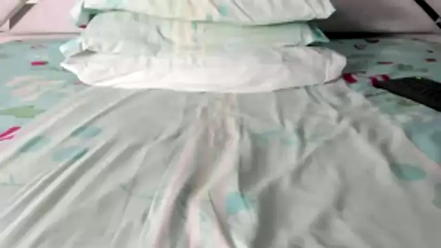 Snapshot of maybelline69 chatting on 11-25-25, 07:58 maybelline69 online show from 11-25-25, 07:58