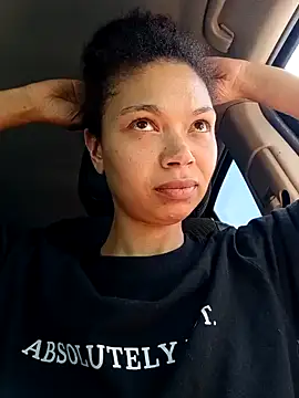 Snapshot of Trashy33 chatting on 05-16-26, 05:34 Trashy33 online show from 05-16-26, 05:34