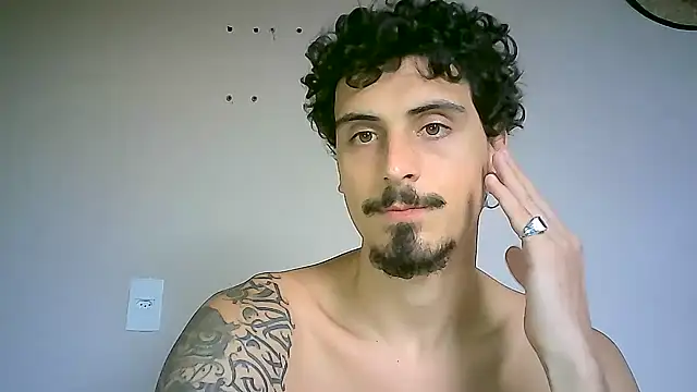 Snapshot of milkoffe chatting on 12-01-24, 06:08 milkoffe online show from 12-01-24, 06:08