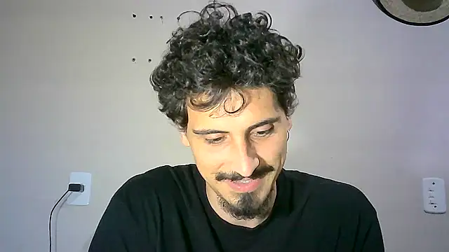 Snapshot of milkoffe chatting on 12-08-24, 11:08 milkoffe online show from 12-08-24, 11:08