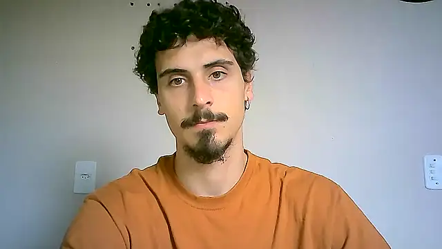 Snapshot of milkoffe chatting on 12-10-24, 01:22 milkoffe online show from 12-10-24, 01:22