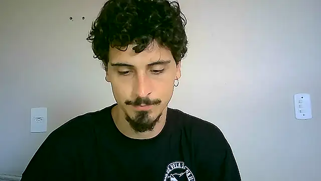 Snapshot of milkoffe chatting on 12-13-24, 01:12 milkoffe online show from 12-13-24, 01:12