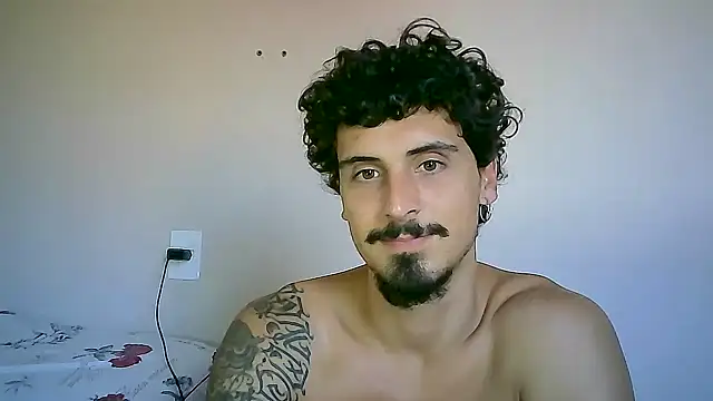 Snapshot of milkoffe chatting on 01-07-25, 05:31 milkoffe online show from 01-07-25, 05:31