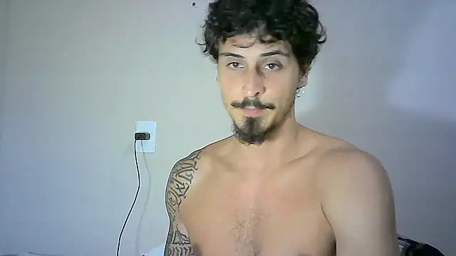 Snapshot of milkoffe chatting on 01-10-25, 02:04 milkoffe online show from 01-10-25, 02:04