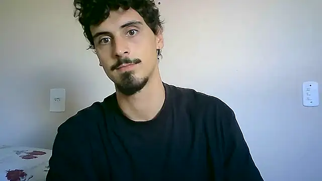 Snapshot of milkoffe chatting on 01-13-25, 03:26 milkoffe online show from 01-13-25, 03:26