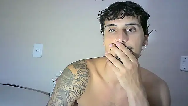 Snapshot of milkoffe chatting on 01-14-25, 10:55 milkoffe online show from 01-14-25, 10:55