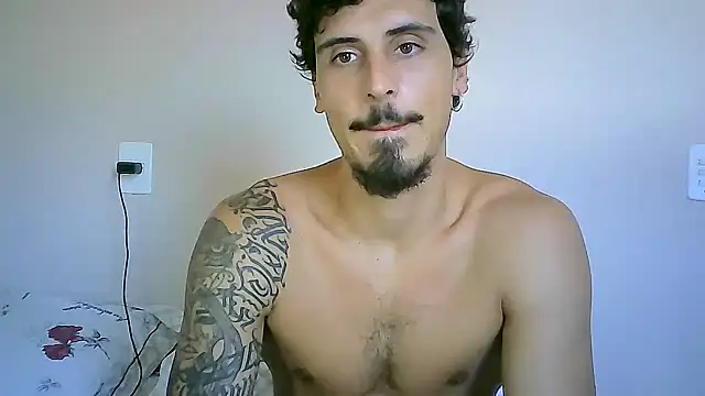 Snapshot of milkoffe chatting on 01-22-25, 04:23 milkoffe online show from 01-22-25, 04:23