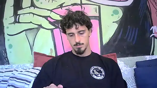 Snapshot of milkoffe chatting on 03-13-25, 08:11 milkoffe online show from 03-13-25, 08:11