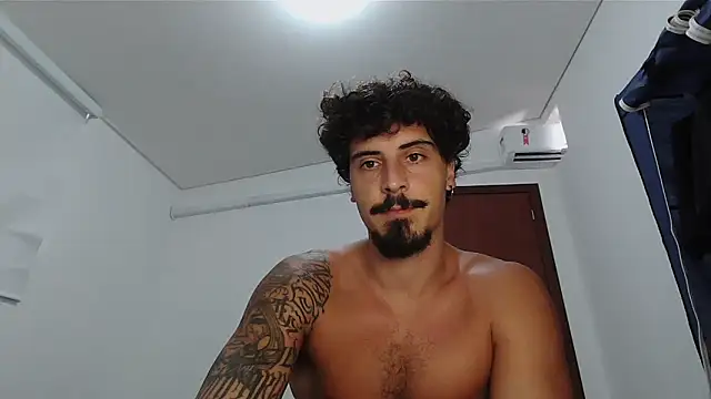 Snapshot of milkoffe chatting on 02-08-26, 02:53 milkoffe online show from 02-08-26, 02:53