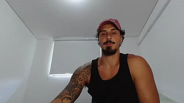 Snapshot of milkoffe chatting on 02-21-26, 05:36 milkoffe online show from 02-21-26, 05:36