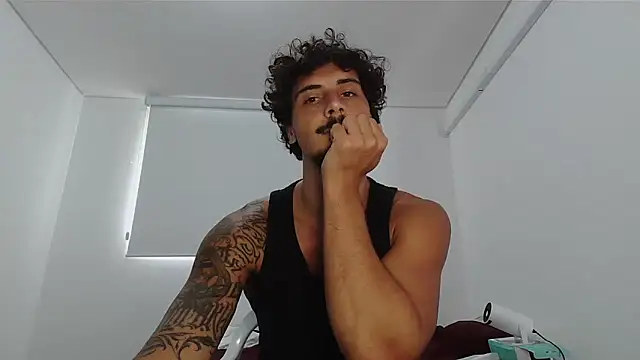 Snapshot of milkoffe chatting on 02-27-26, 03:12 milkoffe online show from 02-27-26, 03:12