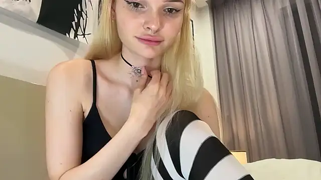 Snapshot of alpraz0lam chatting on 12-07-24, 05:20 alpraz0lam online show from 12-07-24, 05:20