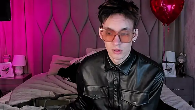 CalvinOwens online show from 02-05-25, 10:08