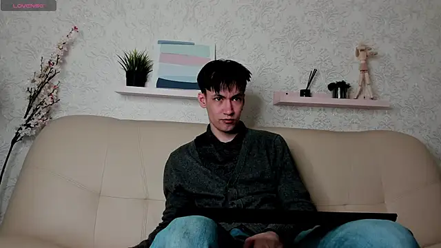 CalvinOwens online show from 02-19-25, 02:44