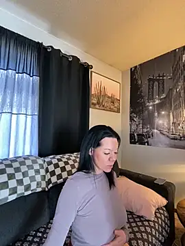 Snapshot of SidneyRaee chatting on 12-06-24, 04:49 SidneyRaee online show from 12-06-24, 04:49