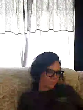 Snapshot of SidneyRaee chatting on 02-03-25, 07:52 SidneyRaee online show from 02-03-25, 07:52