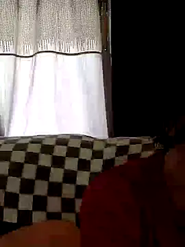 Snapshot of SidneyRaee chatting on 03-17-25, 06:00 SidneyRaee online show from 03-17-25, 06:00