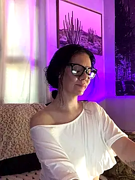 Snapshot of SidneyRaee chatting on 09-19-25, 04:51 SidneyRaee online show from 09-19-25, 04:51
