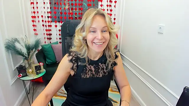 Snapshot of Sinty_Devis chatting on 02-10-26, 04:38 Sinty Devis online show from 02-10-26, 04:38