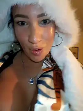Snapshot of TheGoddessBianca chatting on 12-18-24, 04:06 TheGoddessBianca online show from 12-18-24, 04:06