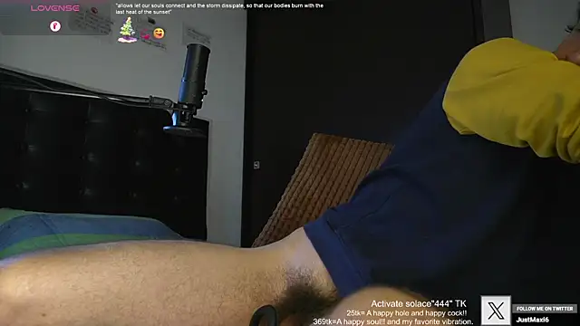 Snapshot of just_maxii chatting on 01-25-25, 10:18 just maxii online show from 01-25-25, 10:18