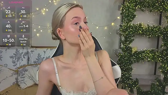 IdaValenti online show from 04-11-26, 11:20