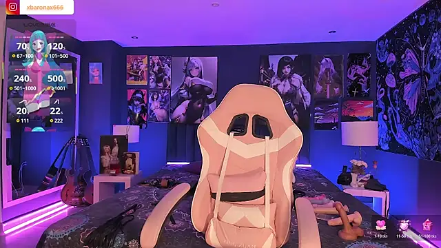 LanaKyutt online show from 10-28-25, 01:25