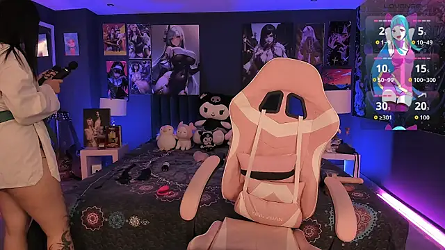 LanaKyutt online show from 11-25-25, 12:05