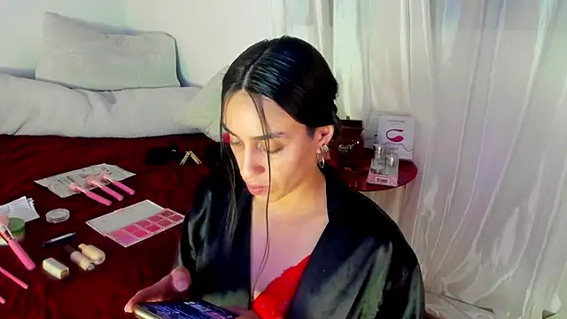 Snapshot of Milan_Rouxx chatting on 02-15-26, 03:36 Milan Rouxx online show from 02-15-26, 03:36