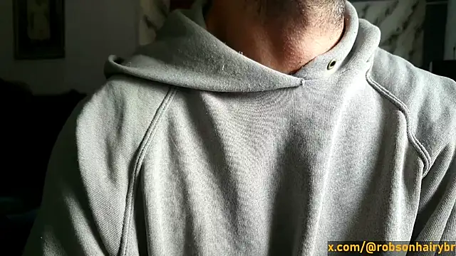 Snapshot of robsonbr chatting on 05-15-26, 06:48 robsonbr online show from 05-15-26, 06:48