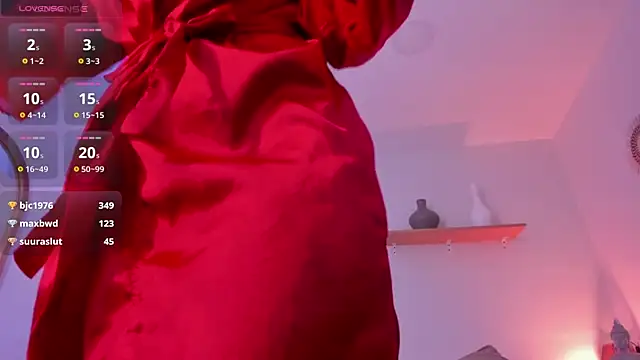 moll1e  online show from 02-17-25, 05:53