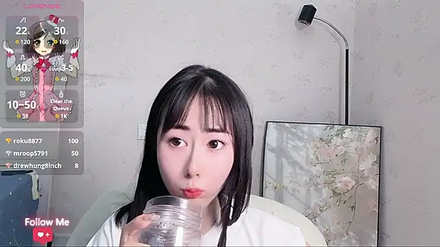 qiqi-- online show from 02-23-25, 09:00