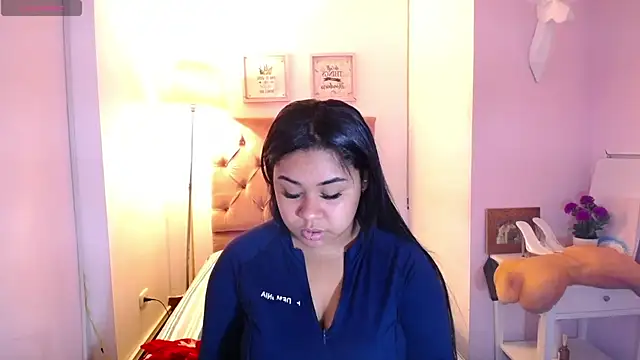 Nahom1  online show from 12-15-25, 08:35