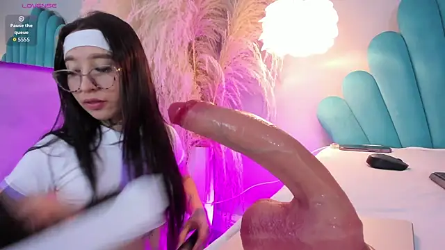 Snapshot of EriKlein chatting on 11-20-25, 10:53 EriKlein online show from 11-20-25, 10:53