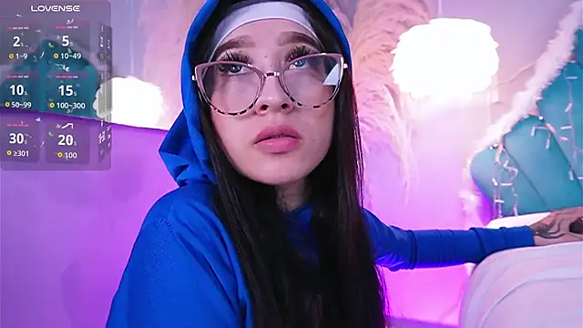 Snapshot of EriKlein chatting on 12-03-25, 08:40 EriKlein online show from 12-03-25, 08:40