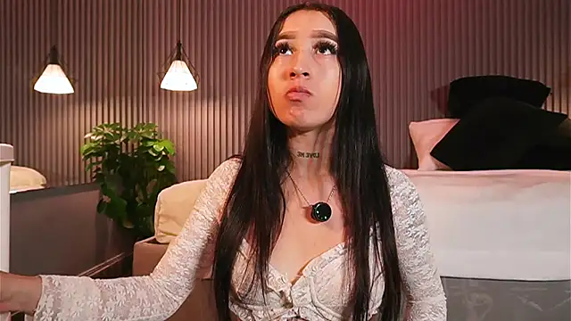 Snapshot of EriKlein chatting on 02-19-26, 07:54 EriKlein online show from 02-19-26, 07:54