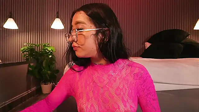 Snapshot of EriKlein chatting on 02-27-26, 07:58 EriKlein online show from 02-27-26, 07:58