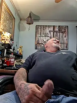 bigdoog8 online show from 07-08-26, 01:32