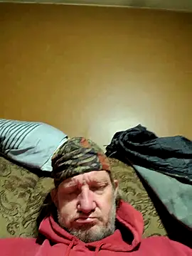 Snapshot of Hugebwc102 chatting on 02-19-26, 07:32 Hugebwc102 online show from 02-19-26, 07:32