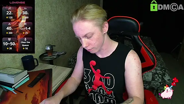 Alexis Gordon online show from 09-25-25, 06:22