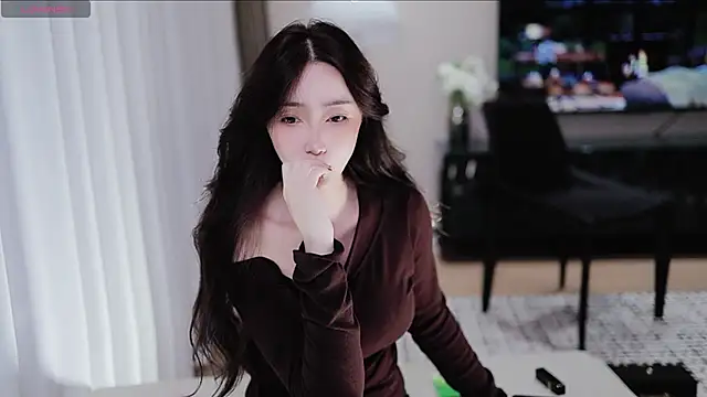 Snapshot of -Aricia- chatting on 09-14-25, 03:22 -Aricia- online show from 09-14-25, 03:22