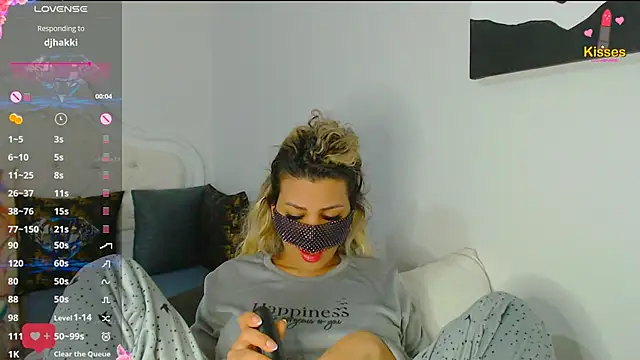 Turkish Latina online show from 03-02-25, 09:32