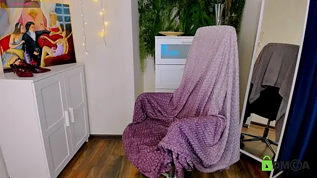 Melissa Wells online show from 03-04-25, 05:32