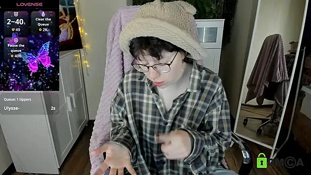 Melissa Wells online show from 10-02-25, 08:38