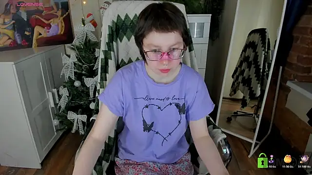 Melissa Wells online show from 12-18-25, 08:37