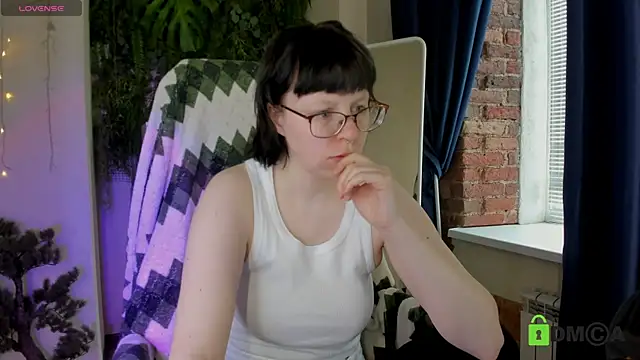 Snapshot of Melissa_Wells chatting on 05-27-26, 03:09 Melissa Wells online show from 05-27-26, 03:09